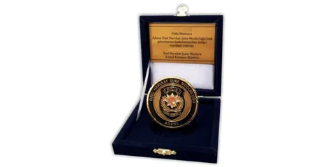 Plaques: Plaque 9 (PL-004)